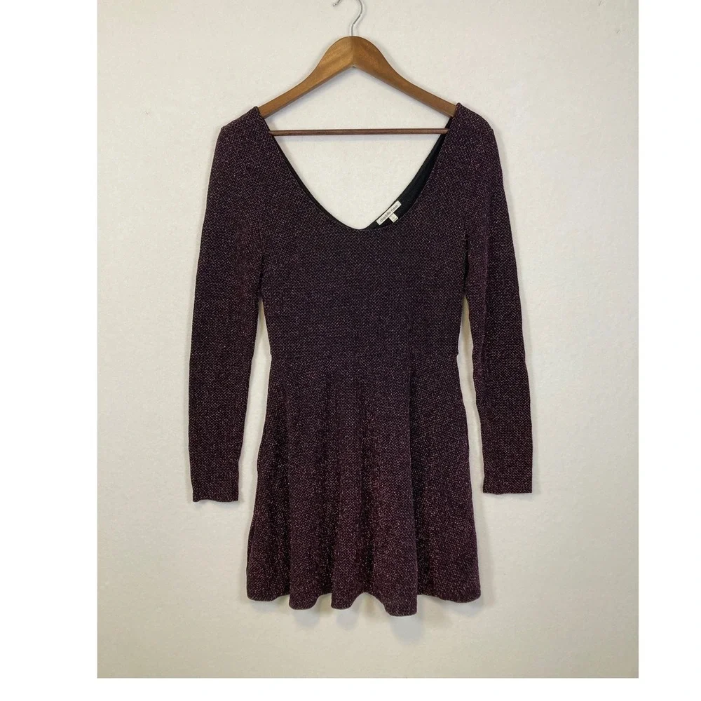 Charlotte Russe‎ Womens Metallic Burgundy Skater Dress Long Sleeve V-Neck L